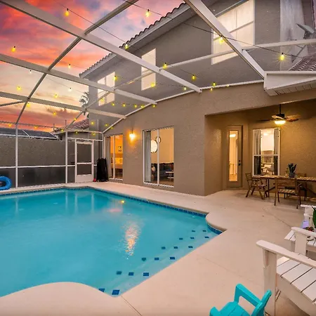 Game Room + Private Heated Pool + 8 Mi To Disney
